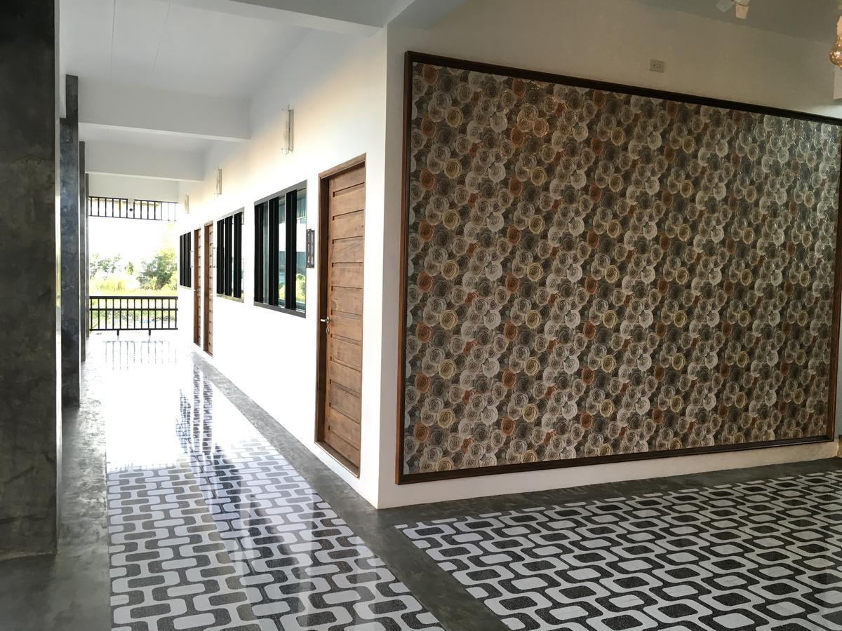 Phetcharat Grand Hotel Maesot Mae Sot Exterior foto