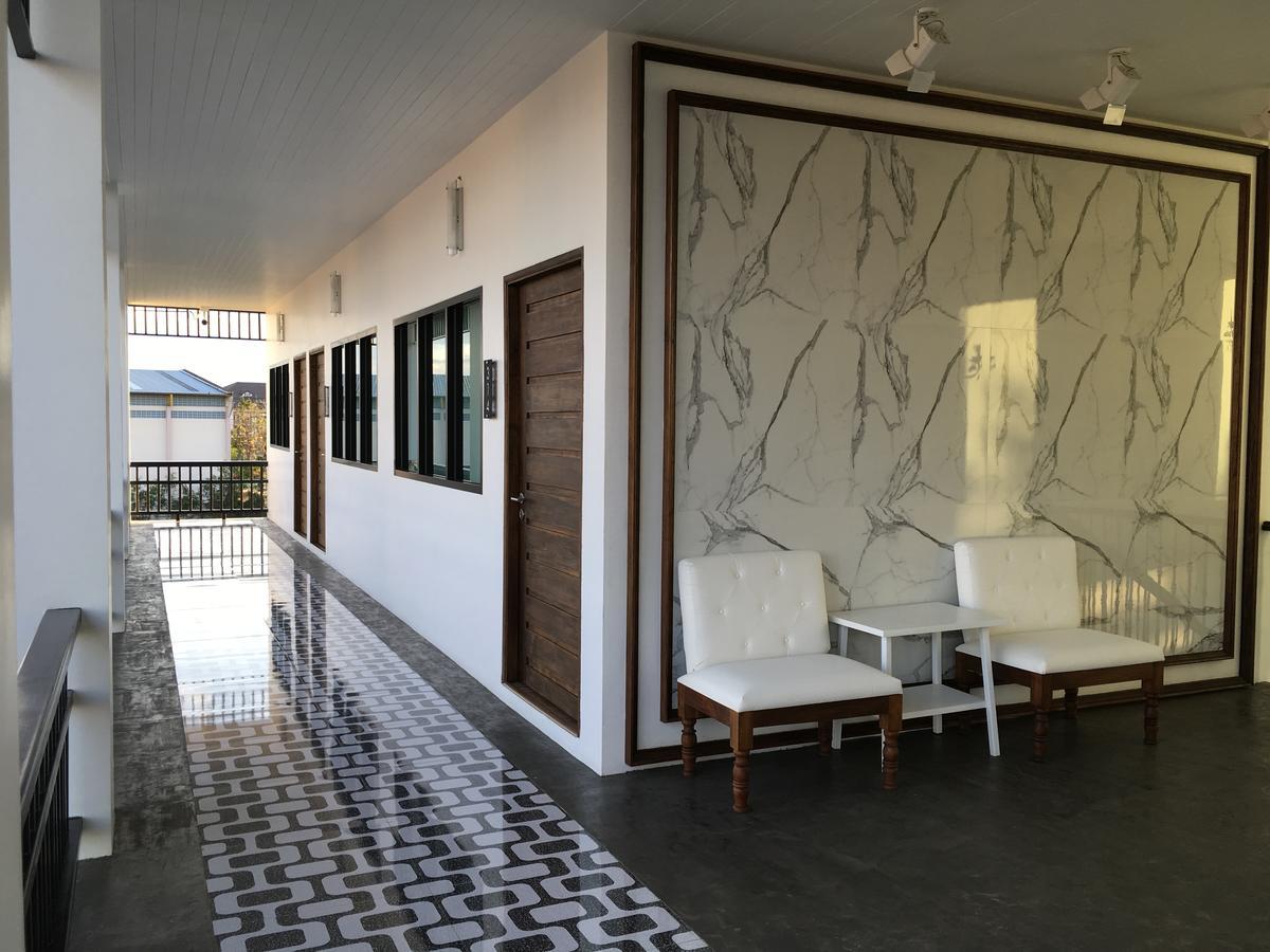 Phetcharat Grand Hotel Maesot Mae Sot Exterior foto