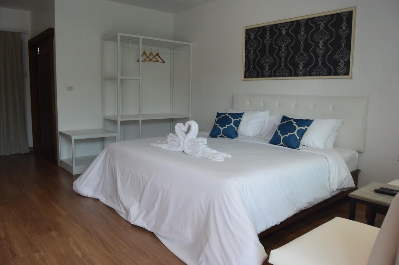 Phetcharat Grand Hotel Maesot Mae Sot Exterior foto