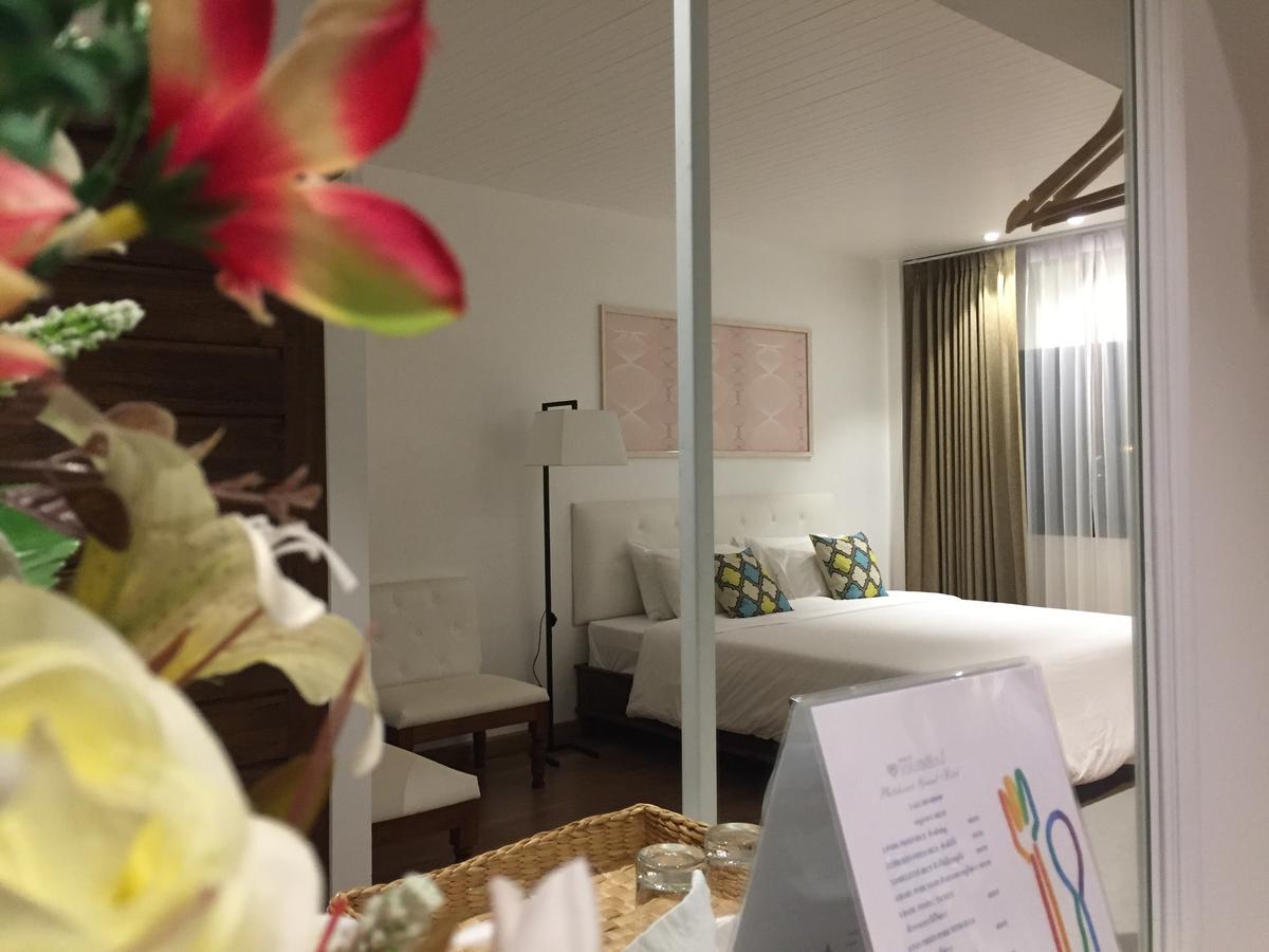 Phetcharat Grand Hotel Maesot Mae Sot Exterior foto
